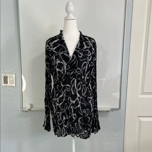 Allison Taylor Elegant Black and White Blouse
